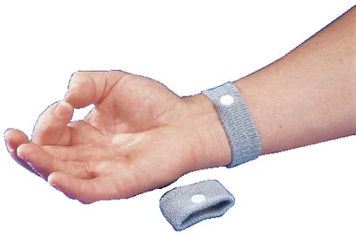 Davis Instruments - Queaz-away Wrist Bands 1pr/cd - 400