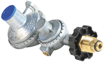 Camco - Two Stage Regulator-horz.w/poi - 59333