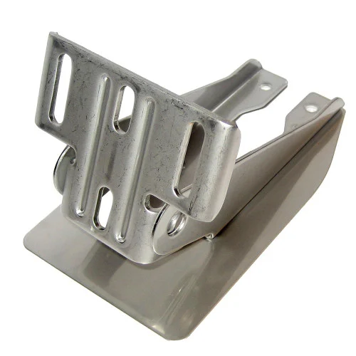 Garmin Heavy-Duty Transom Mount Bracket w/Spray Sheild 010-12006-11